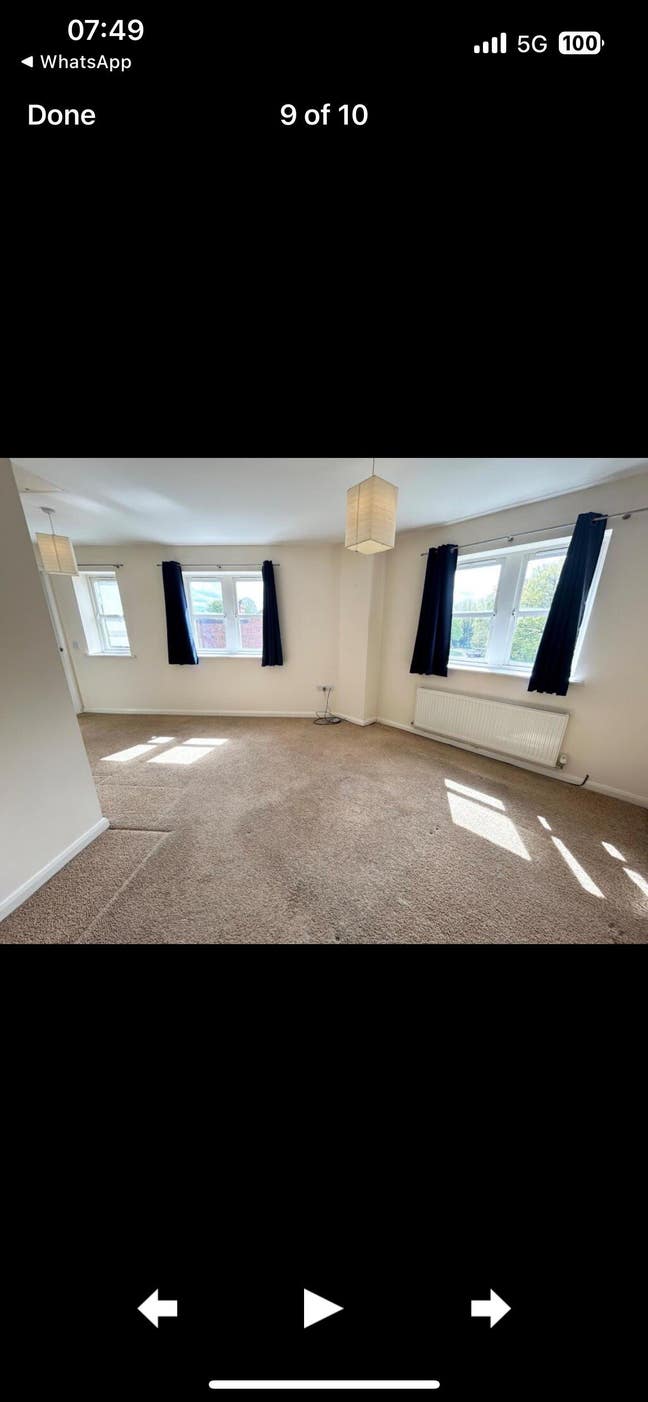  House share room available with ensuite  Main Photo