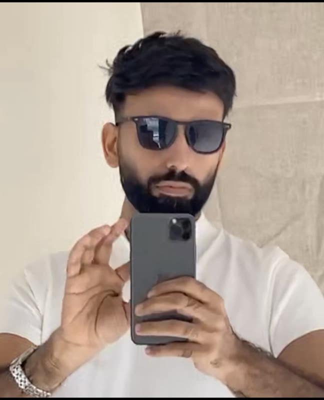 Professional Male Seeks Room in Friendly Flatshare Main Photo