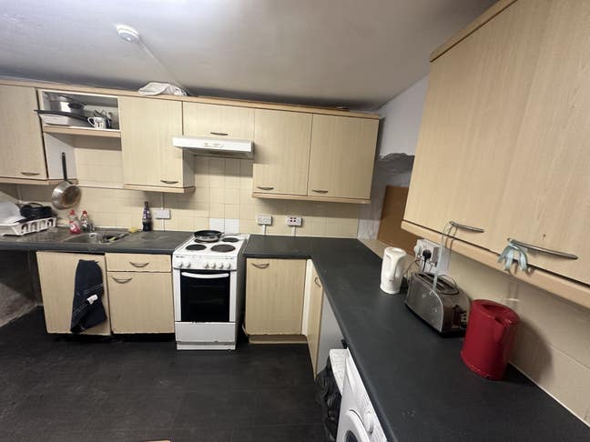 West End - Kelvingrove Double Student Rooms to Let Main Photo