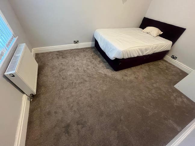 Room available Liverpool L15 Main Photo