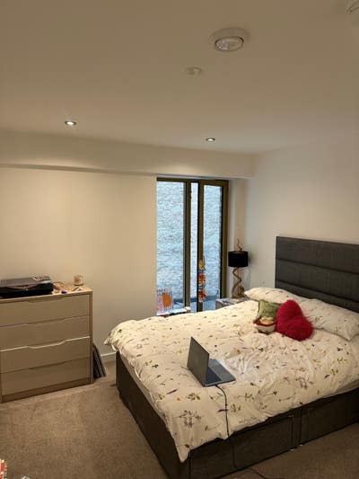 Double room with private bathroom available Main Photo