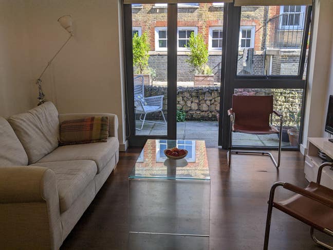 1 bedroom flat available for the Autumn term Main Photo