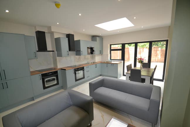 Luxury En-Suite Rooms Available Main Photo