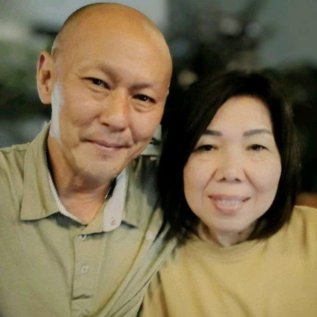 I am a professional male aged 54. I am lookin... Main Photo