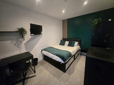 Luxurious Ensuite rooms available &pound;0 Deposit avail Main Photo