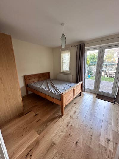 Large specious ensuite double Bedroom Main Photo