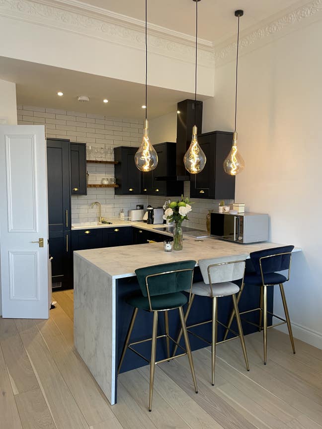 Short term rental in a professional flatshare  Main Photo