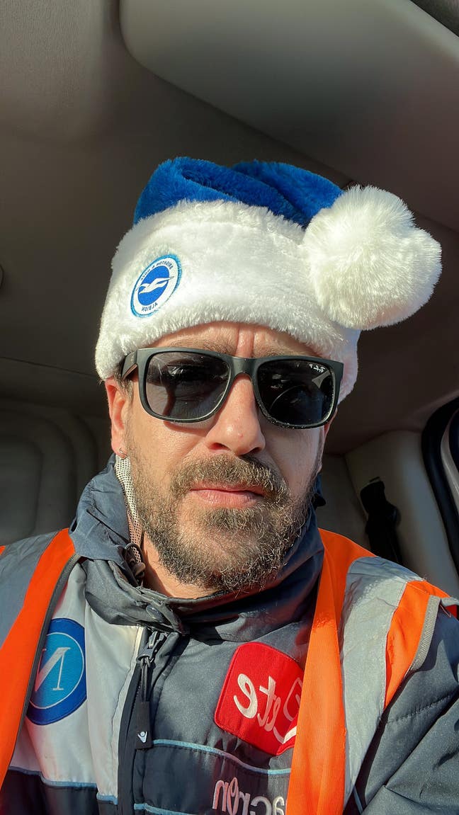 I am a friendly, tidy&clean professional self... Main Photo