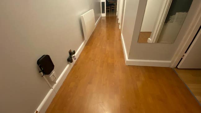 Flat available Main Photo