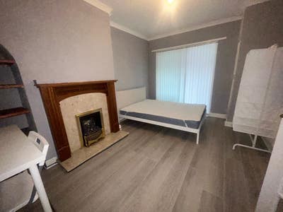 Couples Welcome! Perry Barr! Low Deposit Available Main Photo