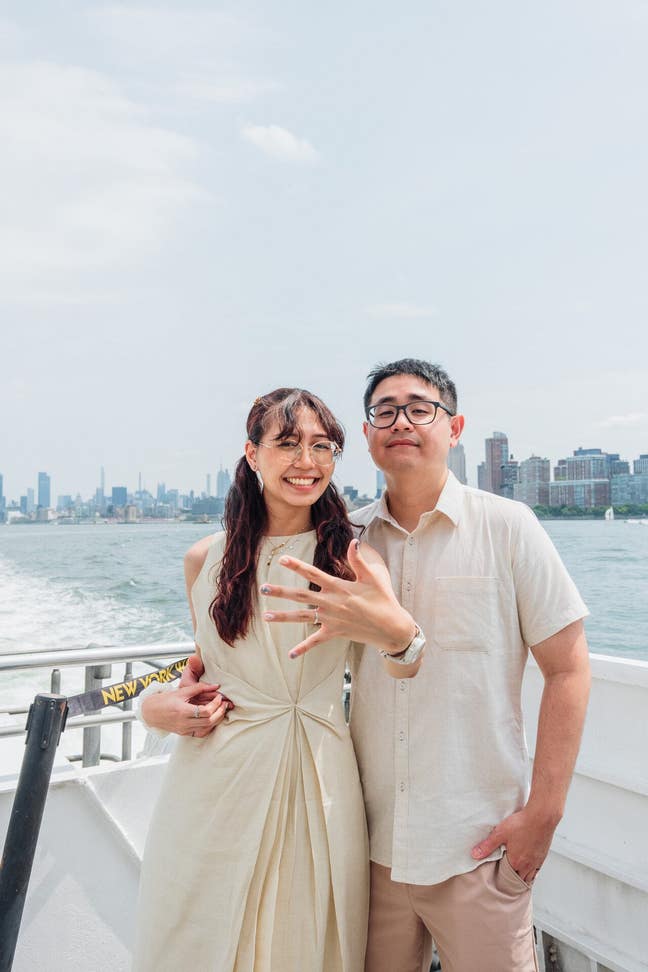 Couple looking for affordable room near Clifton Main Photo
