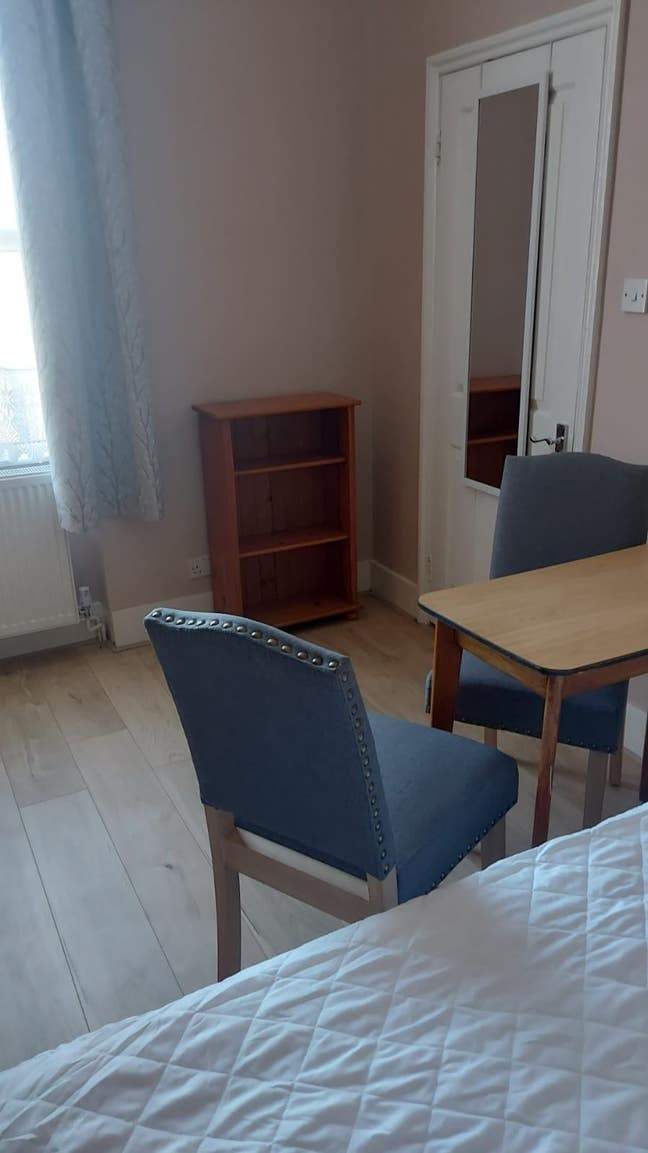 Room to let in Queens Park NW6 Main Photo