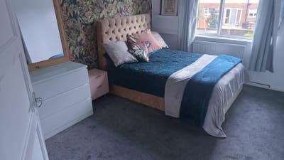 Female Friendly Rooms. £95 per wk and £120 per w Main Photo