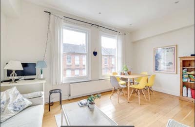 Double Bedroom in 3 Bed Flat in Parsons Green Main Photo