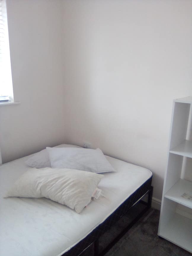 Furnished double room Main Photo