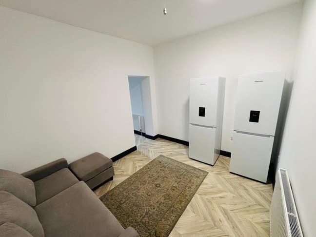 Double Room in Shared House – RM18 🏠 Tilbury Main Photo