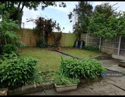 A spacious Double Bedroom in St Andrew’s BS6  Main Photo