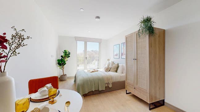 Luxury Studios in the Heart of Feltham Bills Inclu Main Photo