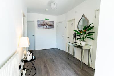 Double Room Available with En-Suite Main Photo