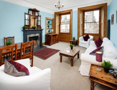Beautiful dbl room in fully furn newly refurb flat Main Photo