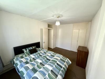 Refurbed spacious with W living room  Main Photo