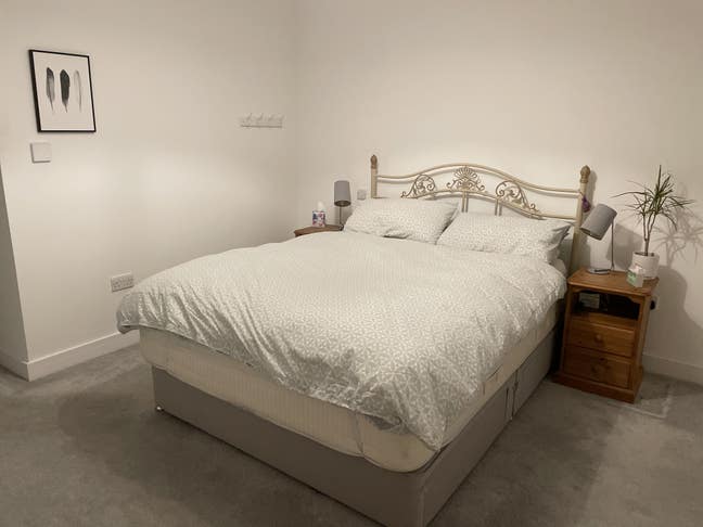 Double room with king size bed and ensuite Main Photo