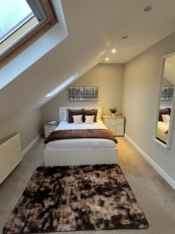 Cosy Double Room Right Next To The Station !!! Main Photo