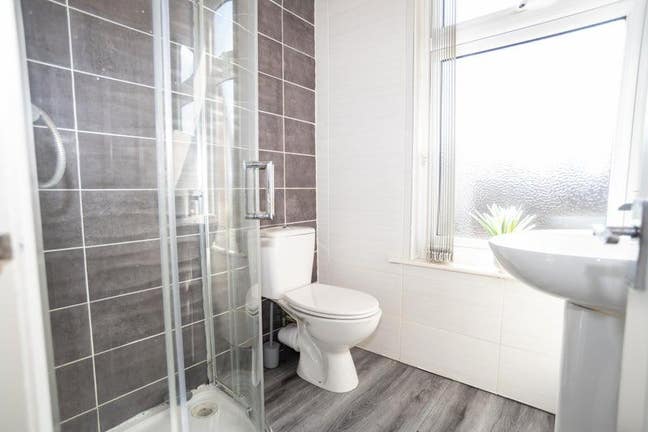 🏡 Stunning 5-Bedroom House Share – ST1 Stoke 🏡 Main Photo