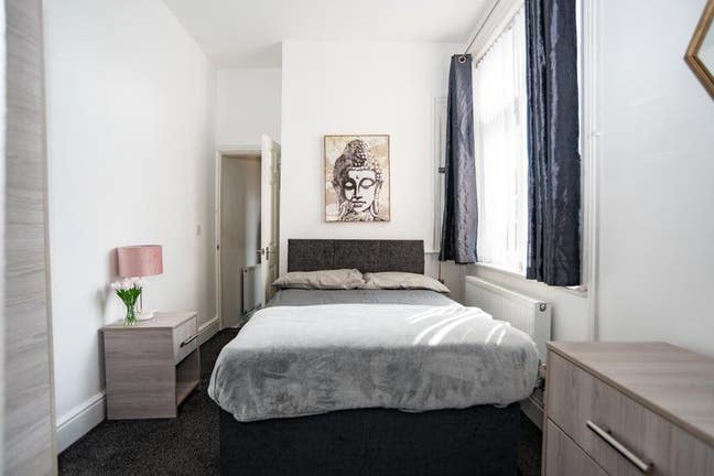 🏡 Stunning 5-Bedroom House Share – ST1 Stoke 🏡 Main Photo