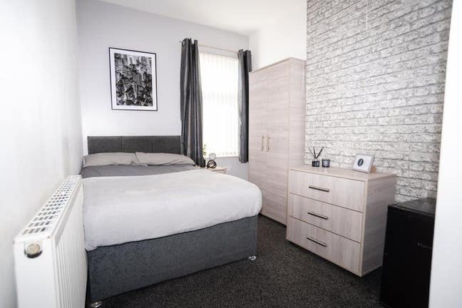 🏡 Stunning 5-Bedroom House Share – ST1 Stoke 🏡 Main Photo