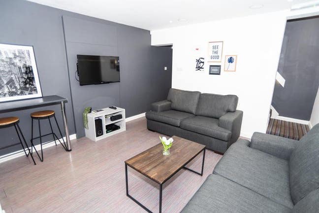 🏡 Modern House Share - Stoke-on- Trent 🏡 Main Photo