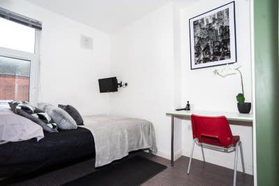 🏡 Modern House Share - Stoke-on- Trent 🏡 Main Photo