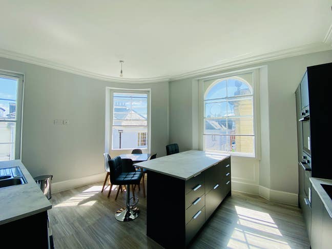 Double Room in Town Centre Shared Accomodation Main Photo