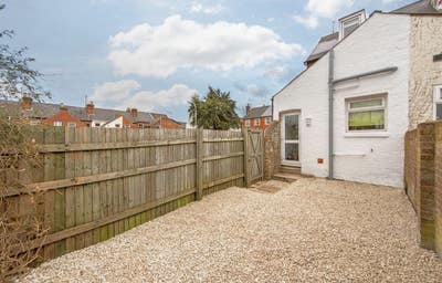 Modern En-suite Double Room in Central Reading Main Photo
