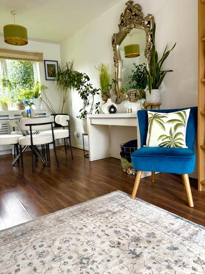 Lovely Room Near Media City Main Photo