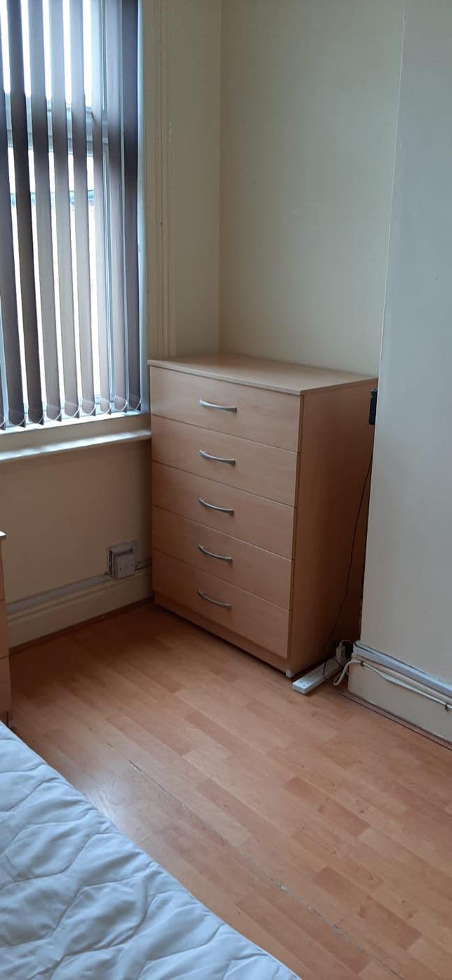 Double Room, £440Pm Inclu All Bills, East Park Roa Main Photo