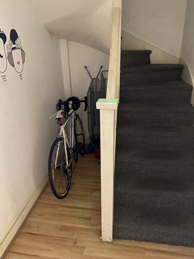 Cozy Double! Zone 1 ! Flat with 2 Bathrooms! Main Photo