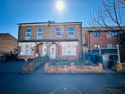  Furnished  Double  Shared  Room  Wembley  HA0  Main Photo