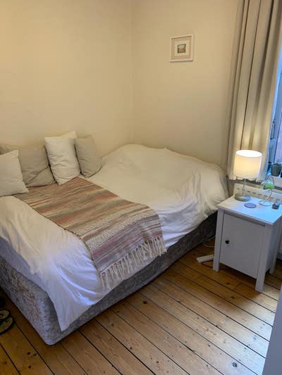 Double Room in Young Professional House Main Photo
