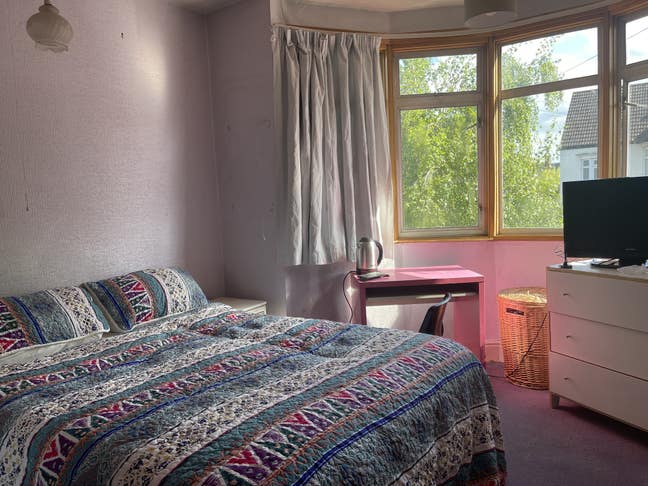 Double room with hand wash basin  Main Photo