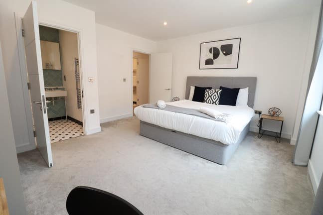 💥Live Luxe in Hoxton – 2 Designer Rooms + Gym 💥 Main Photo