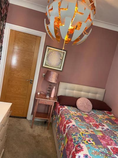 Single room. Ilford/Gantshill Main Photo