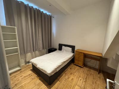 Double  Room in Marylebone NW1 6SN Main Photo