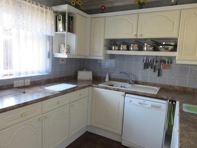  Extra Large Double Furnished Room in Tilbury  Main Photo
