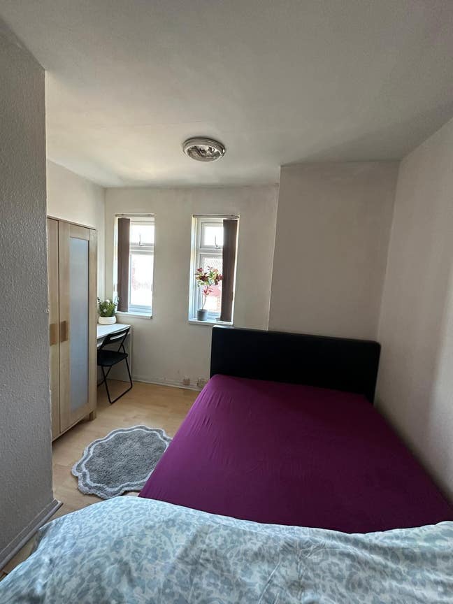 A double bedroom  In A House In Harrow Main Photo