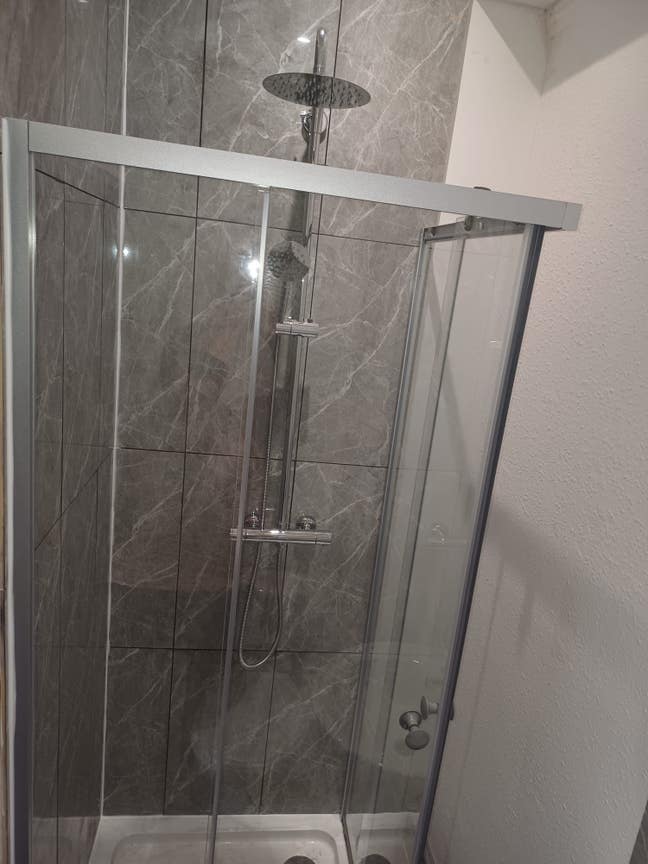 Double Ensuite Room - All Bills inc Available NOW! Main Photo