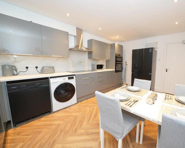 🏡 Double Room available | Walk to Archway Main Photo