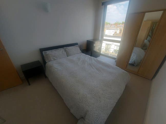 Only Mon-Fri Double Room+Own Showerroom- Battersea Main Photo