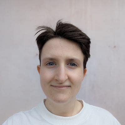 Professional 21y/o Looking for Flatmates for Cosy Main Photo