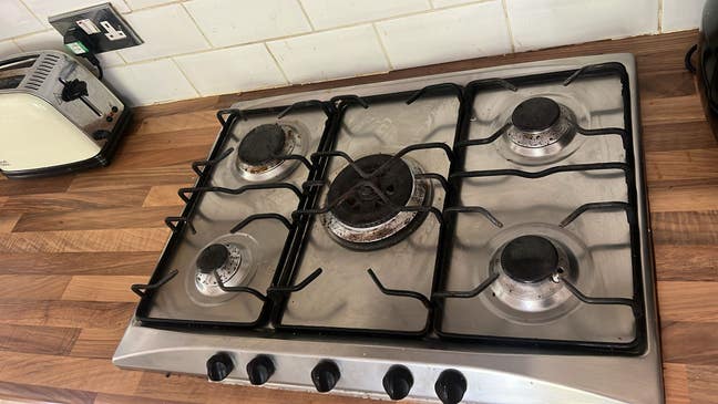 1 Huge sunny room in Stylish house 5 mins  station Main Photo